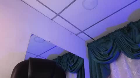 stuart_boy_ online show from 12.31.24