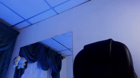 stuart_boy_ online show from 02.06.25