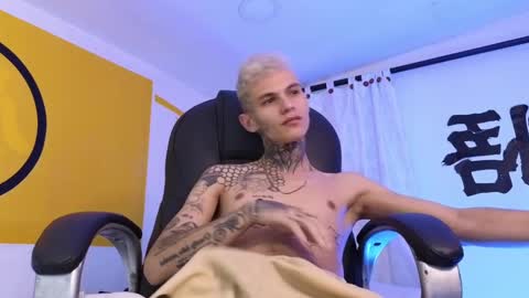 stuart_boy_ online show from 03.06.25