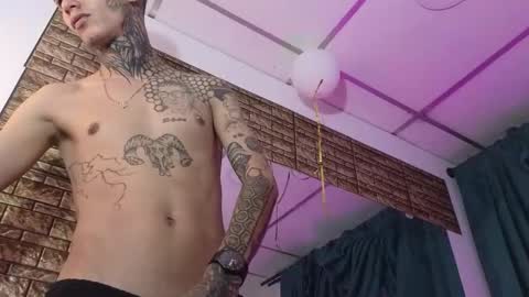 stuart_boy_ online show from 10.10.25