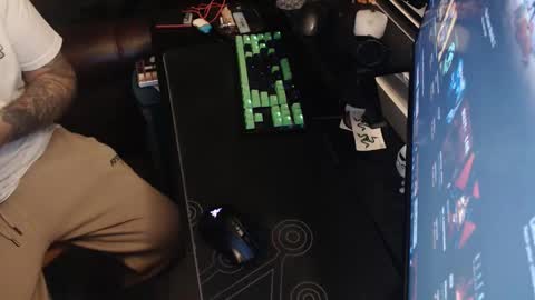 stud69861714 online show from 10.18.25