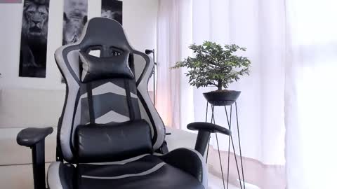 Samuel online show from 11.05.25