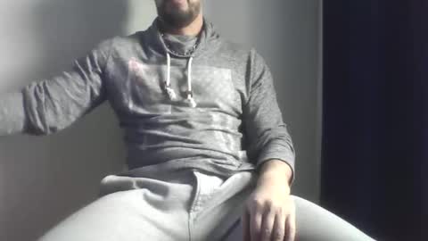 Snapshot of studdotcom chatting on 01.15.26 Ero online show from 01.15.26