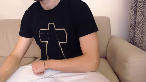 Stud From Paris online show from 02.01.25