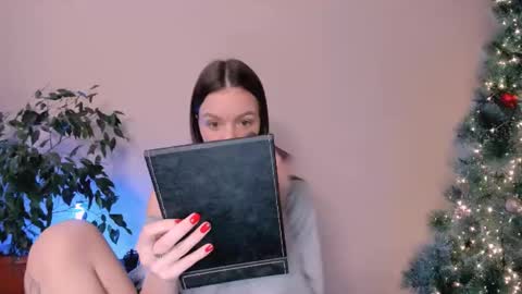 Mary online show from 12.28.24