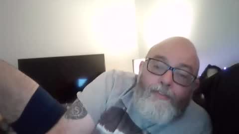 Snapshot of stylesback chatting on 10.31.25 Stylesback online show from 10.31.25