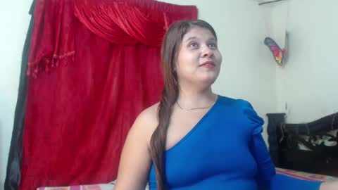 Snapshot of stylevoluptuousvycky chatting on 02.16.25 Stylevoluptuousvycky online show from 02.16.25