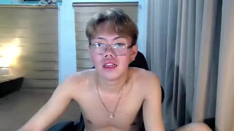 Su-jin online show from 04.14.26