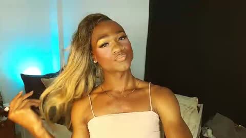 Suanny Klatten  It is my account independent  online show from 03.22.26