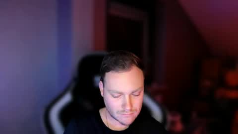 Snapshot of sub_austr chatting on 02.18.25 sub_austr online show from 02.18.25