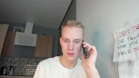 Snapshot of successful_kevin chatting on 11.02.25 Kevin online show from 11.02.25