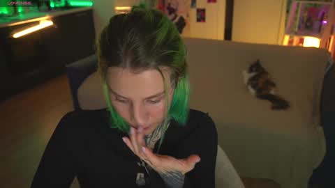 Snapshot of succubus_66 chatting on 12.19.24 succubus_66 online show from 12.19.24