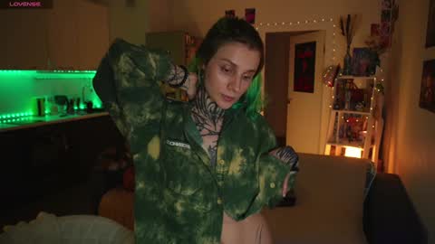 Snapshot of succubus_66 chatting on 12.20.24 succubus_66 online show from 12.20.24