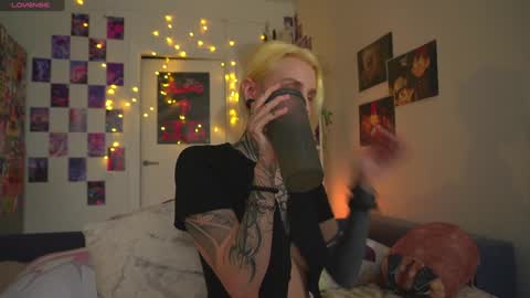 Snapshot of succubus_66 chatting on 01.13.25 succubus_66 online show from 01.13.25