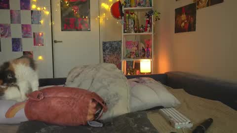 Snapshot of succubus_66 chatting on 02.12.25 succubus_66 online show from 02.12.25