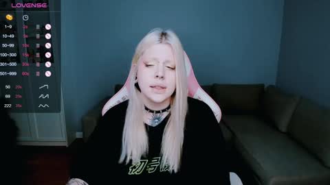 succubus_leslie online show from 12.20.24