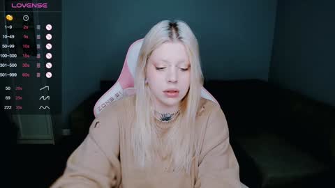 succubus_leslie online show from 12.25.24