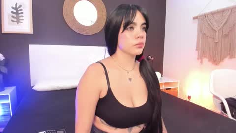 Luna  online show from 09.16.25