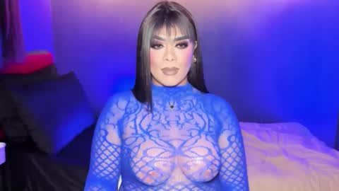Snapshot of suckablecockoffreya chatting on 12.16.25 JADE ELYSE online show from 12.16.25