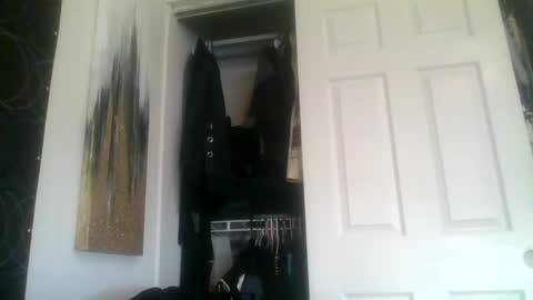 SUCKITU812 online show from 02.27.25