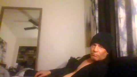 SUCKITU812 online show from 01.11.26