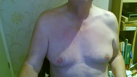 Snapshot of suffolkboy4 chatting on 02.25.26 suffolkboy4 online show from 02.25.26