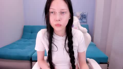 Snapshot of sugar_bunny_girl chatting on 05.10.26 Ariana online show from 05.10.26