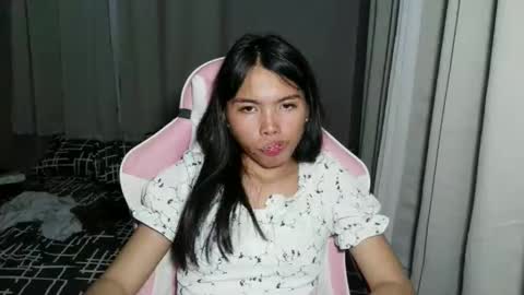 sugar_holly96 online show from 04.17.26