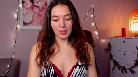 Snapshot of sugar_xmegan chatting on 12.20.24 Megan online show from 12.20.24