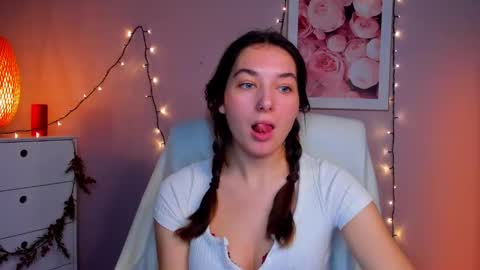 Snapshot of sugar_xmegan chatting on 12.27.24 Megan online show from 12.27.24