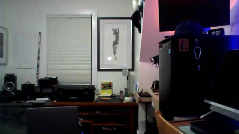 Snapshot of sugardotdom chatting on 04.15.26 Sugar online show from 04.15.26