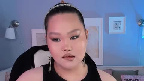 Snapshot of sugarnekoo chatting on 10.16.25 Neko follow me online show from 10.16.25