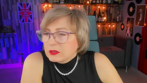 Vivien online show from 01.19.25