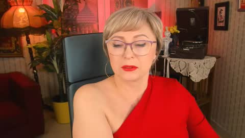 Vivien online show from 02.12.25