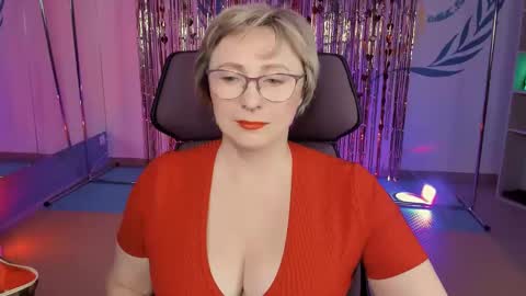 Vivien online show from 02.28.25