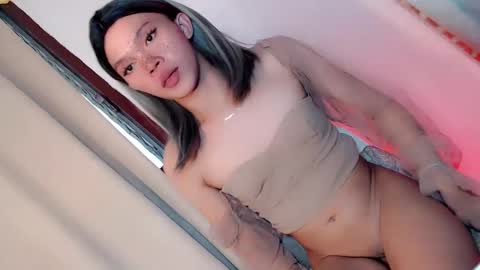 Snapshot of sugarxbaby_ chatting on 02.18.25 LoveSugar online show from 02.18.25