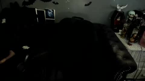 Snapshot of sugary_sweet chatting on 10.25.25 Sugary online show from 10.25.25