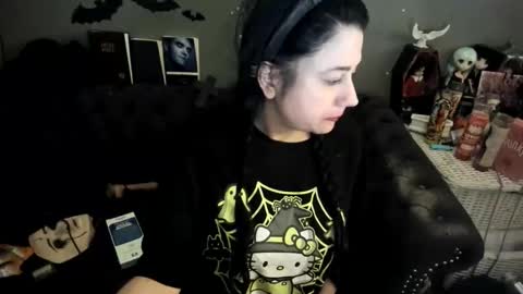 Snapshot of sugary_sweet chatting on 10.30.25 Sugary online show from 10.30.25