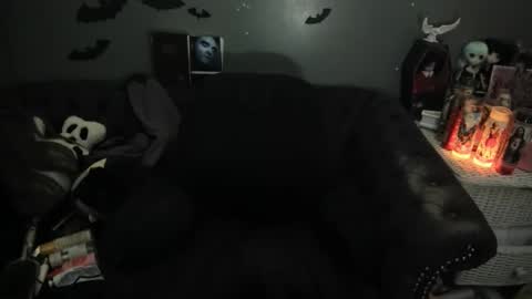 Snapshot of sugary_sweet chatting on 11.10.25 Sugary online show from 11.10.25