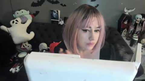 Snapshot of sugary_sweet chatting on 11.23.25 Sugary online show from 11.23.25