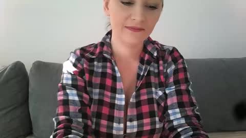 SugarYas online show from 02.25.25