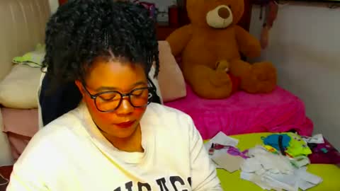 Cami   Back in 2 hours online show from 12.10.24