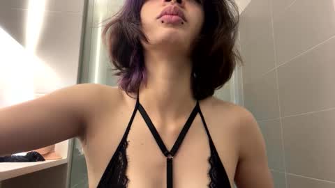 Suku Ren online show from 09.27.25