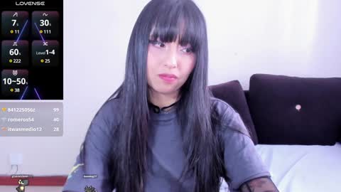 Snapshot of sumeragi_cat chatting on 01.23.25 Nicolle online show from 01.23.25
