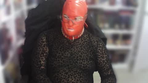 Snapshot of sumisolatex chatting on 01.27.25 Sumisolatex online show from 01.27.25