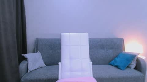 Christina online show from 10.19.25