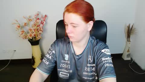 Snapshot of sun_lovely chatting on 11.30.25 Alexi online show from 11.30.25