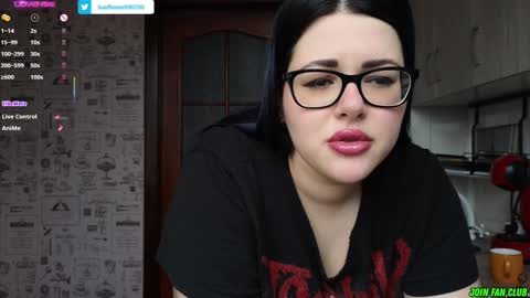 Tina. Im topless model  online show from 01.29.25