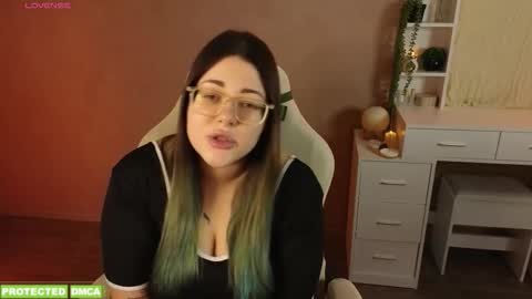 Tina. Im topless model  online show from 01.08.26