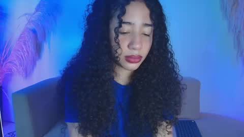 Aillyn Perez online show from 05.14.26